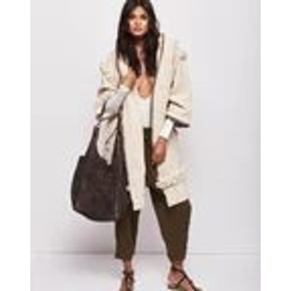 Old Trend Rose Valley Hobo Bag Gray Suede Leather Studded Oversized Slouchy